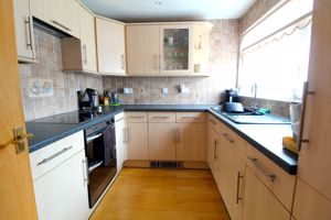 Kitchen- click for photo gallery